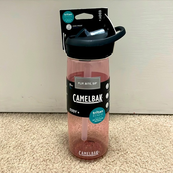 CAMELBAK NEVER USED Eddy + Water bottle - Picture 1 of 2